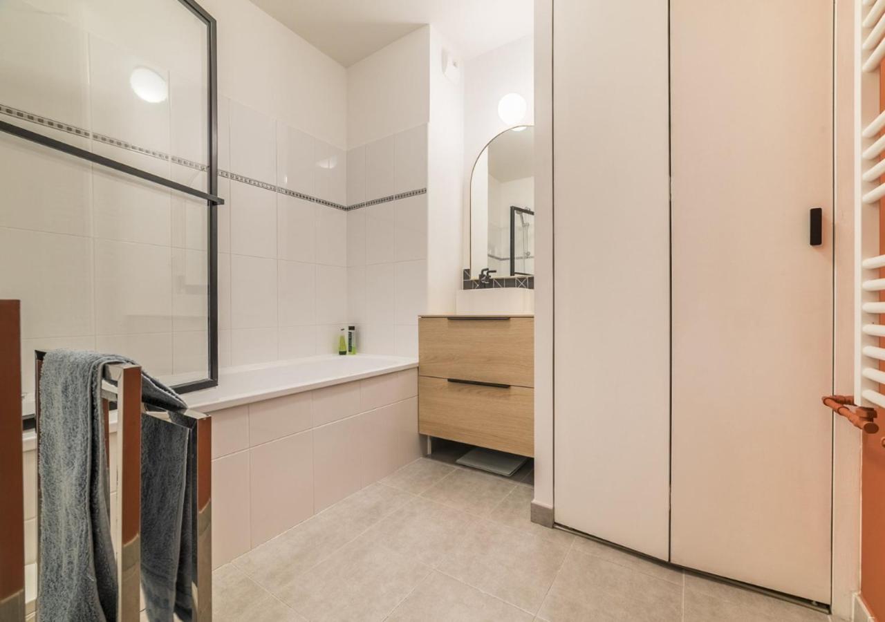 Ferienwohnung Elegant T3 Au Panier Vieux Port Avec Terrasse Privee Et Parking Marseilles Exterior foto